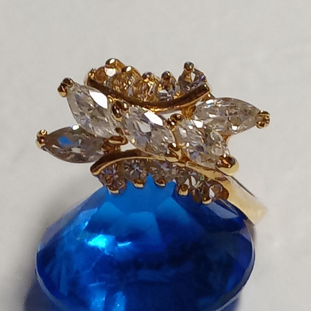 Gold Flower Cluster Ring